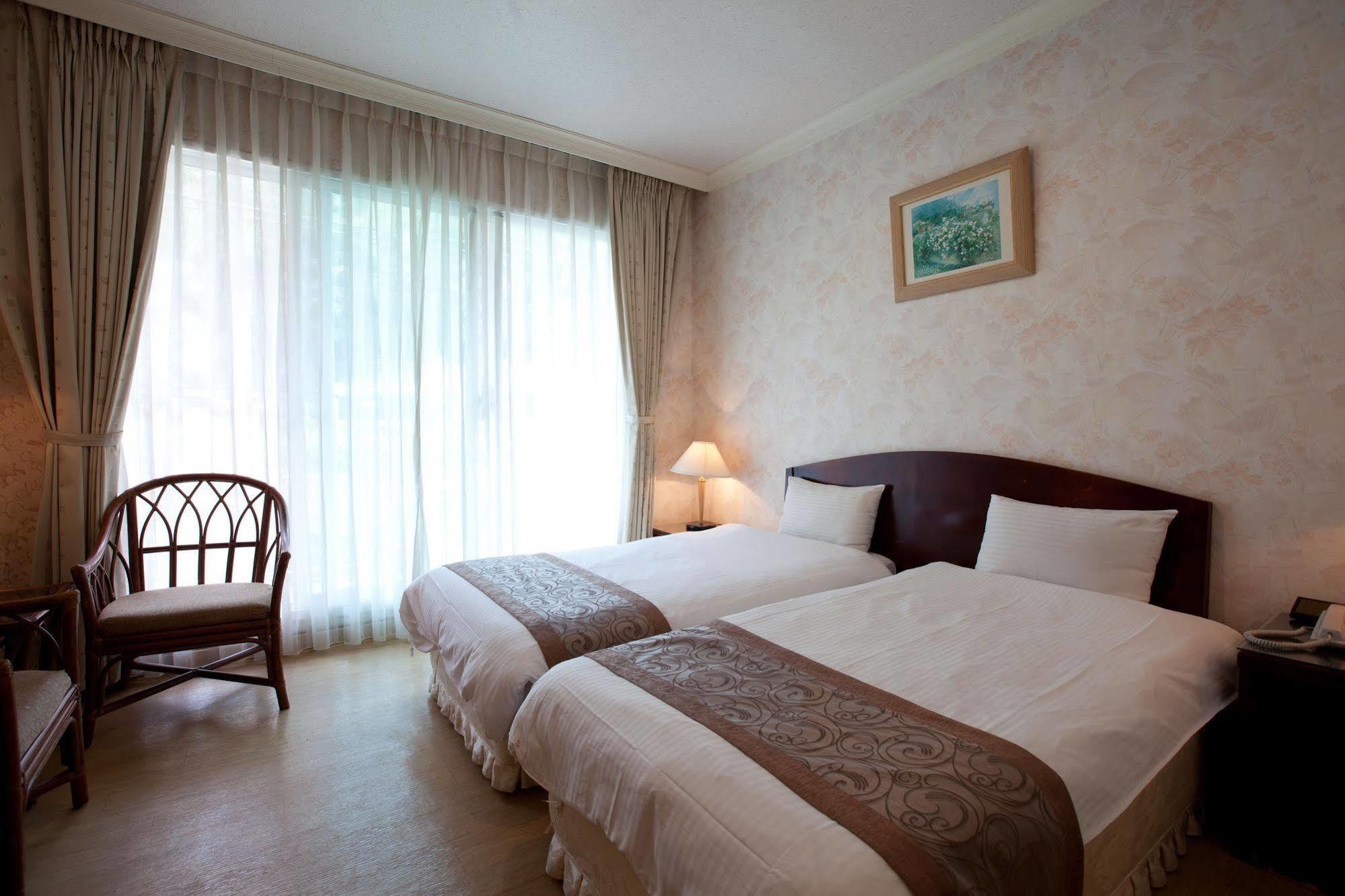 Nantou Lakeside Resort מראה חיצוני תמונה